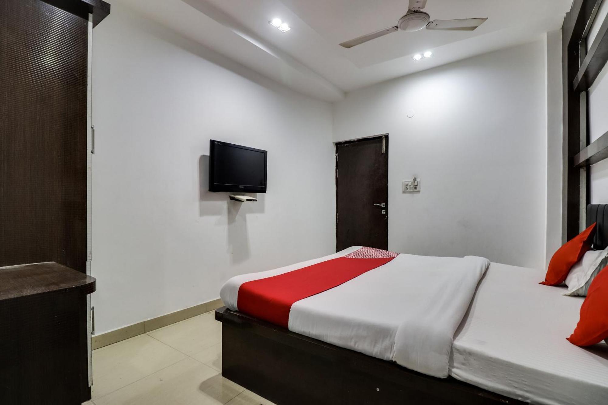Oyo Flagship Just-9 Inn Near Sahara Ganj Mall Lucknow Dış mekan fotoğraf