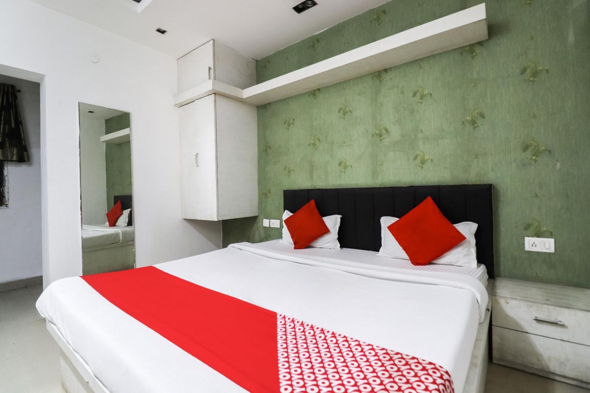 Oyo Flagship Just-9 Inn Near Sahara Ganj Mall Lucknow Dış mekan fotoğraf